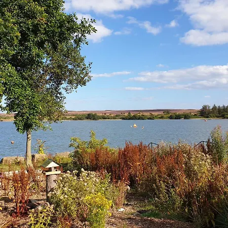 6 Guests - Bell Tent - Wood Stove - Parking בית נופש